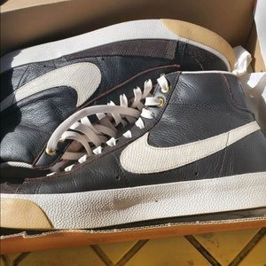 NIKE Blazer Mid 77 Vintage Size 10.5